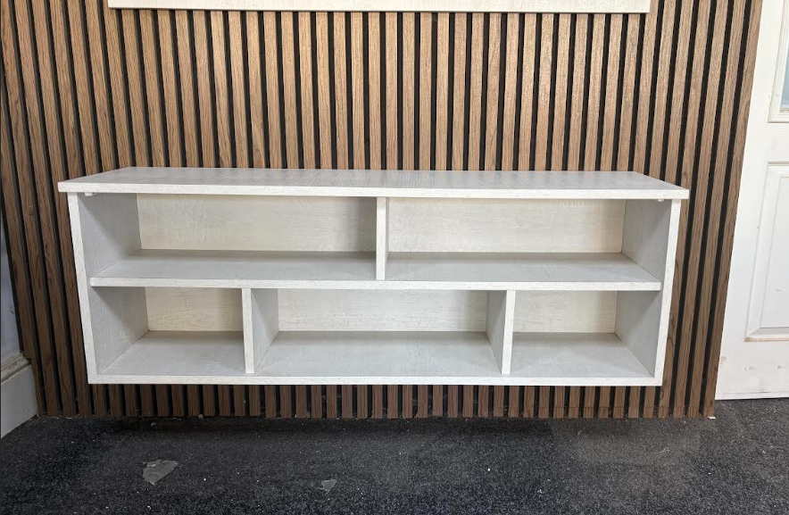 Media wall package 5 (2.4m)