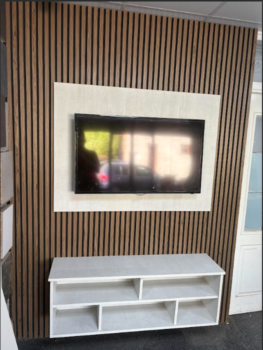 Media wall package 5 (2.4m)